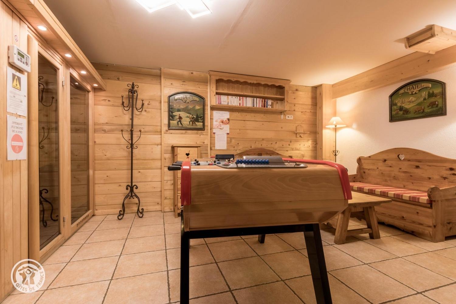 Espace jeux baby-foot du chalet à Châtel